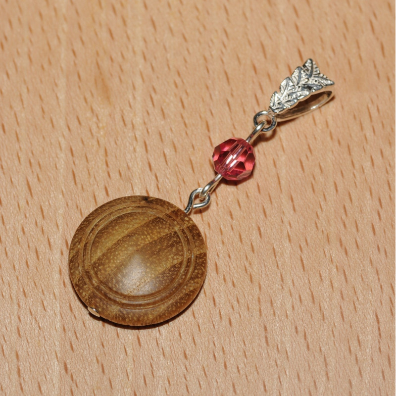 Pendentif bois d'acacia Pendentif bois d'acacia