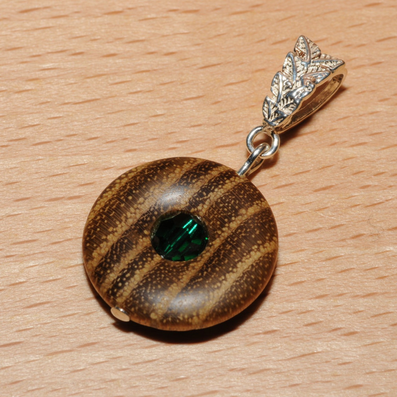 Pendentif bois d'acacia Pendentif bois d'acacia
