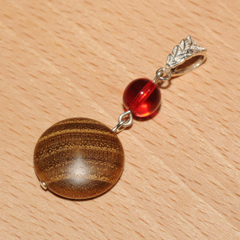Pendentif bois d'acacia Pendentif bois d'acacia