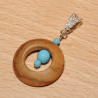 Pendentif bois de laurier amande