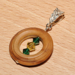 Pendentif bois de laurier amande