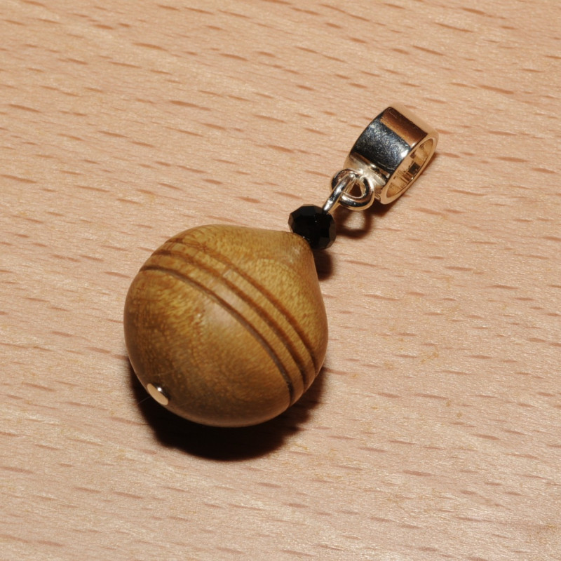 Pendentif bois d'acacia Pendentif bois d'acacia
