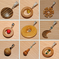 Créations de pendentifs sur commande selon vos envies.